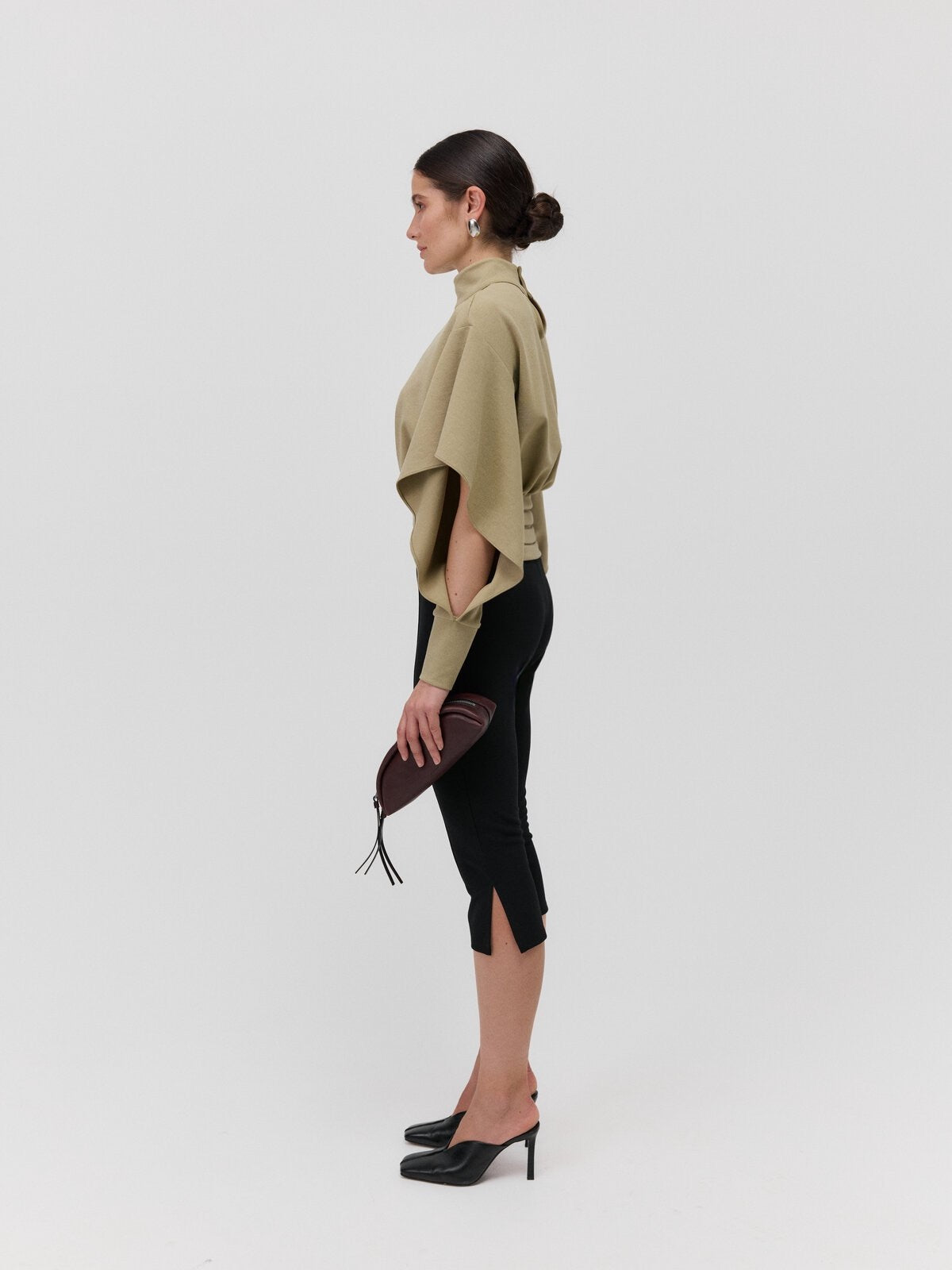 THE BOEMIA CUT OUT TOP in Olive Green